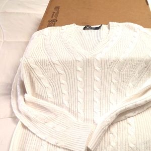 Medium Ralph Lauren cable knit sweater.